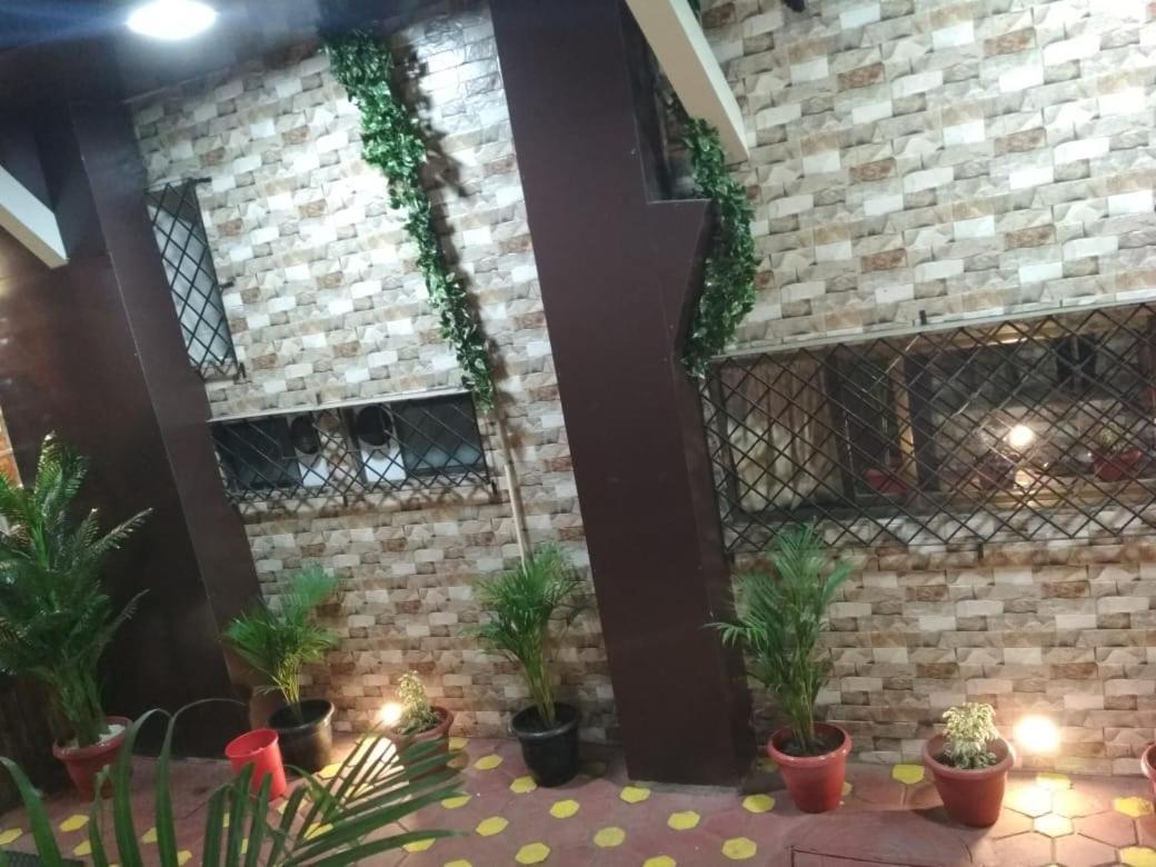 Hotel Qamar Bombaj